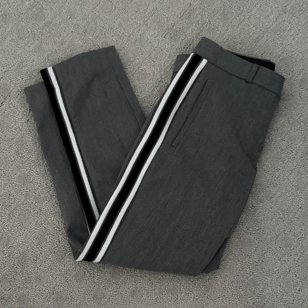 Banana Republic Sporty Gray Pants with Black and White Stripes size 0